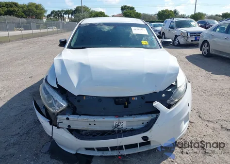 2014 Ford Police Interceptor z USA, uszkodzony, nr VIN 1FAHP2L87EG168265